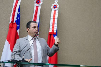 Wilker Barreto cobra regularização imediata de salários atrasados na UPA de Tabatinga