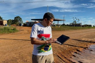 João Luiz celebra avanço na repavimentação da BR-319 após anos de mobilização