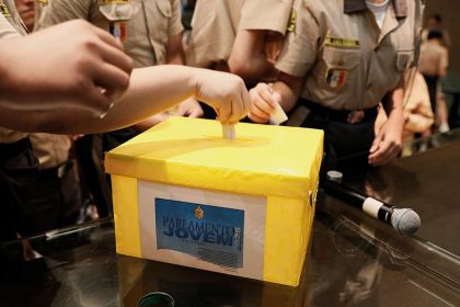 Parlamento Jovem 2026 avança com eleições estudantis e já define novos representantes