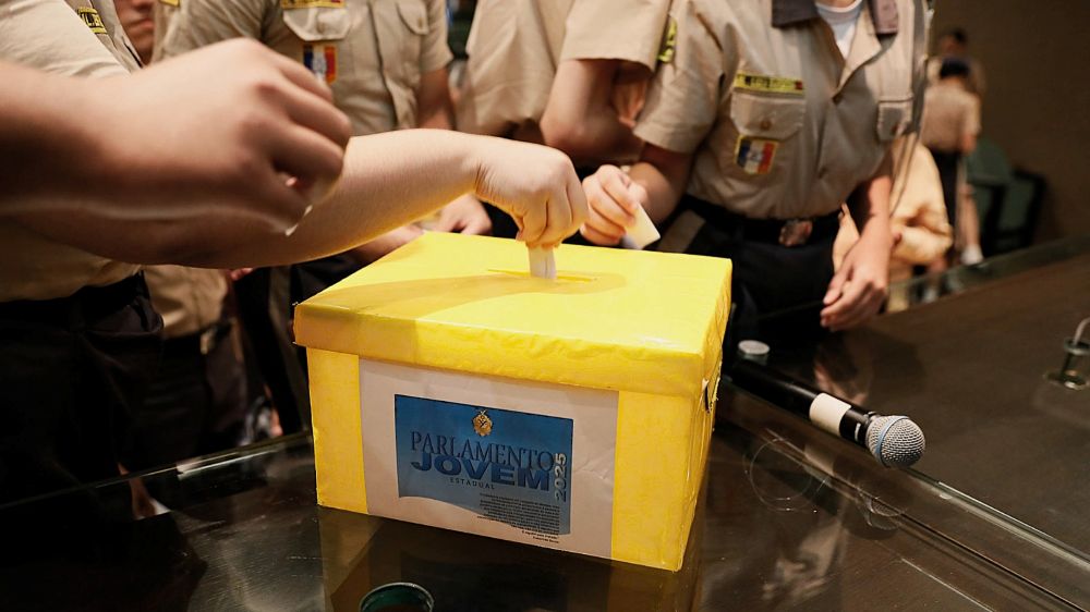 Parlamento Jovem 2026 avança com eleições estudantis e já define novos representantes