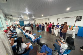 Prefeitura qualifica novos cuidadores comunitários de idosos