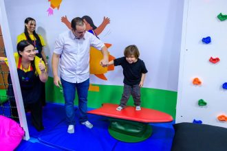 Presidente Roberto Cidade dá início ao Mês do Autista e confirma Aleam como referência em inclusão no Amazonas