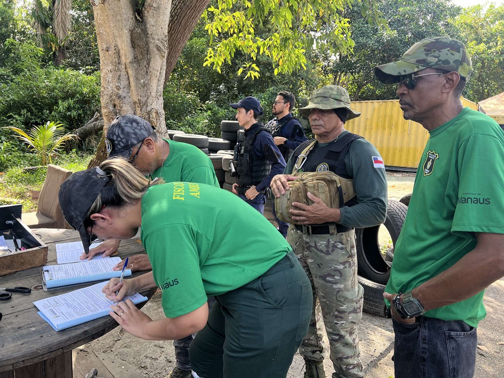 Prefeitura combate o descarte irregular de pneus em Manaus