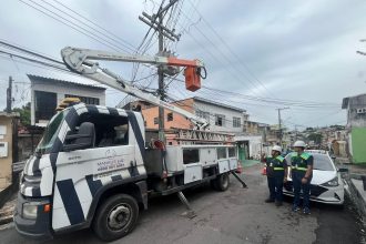 Prefeitura de Manaus amplia capacidade da iluminação pública em ruas do bairro São Francisco