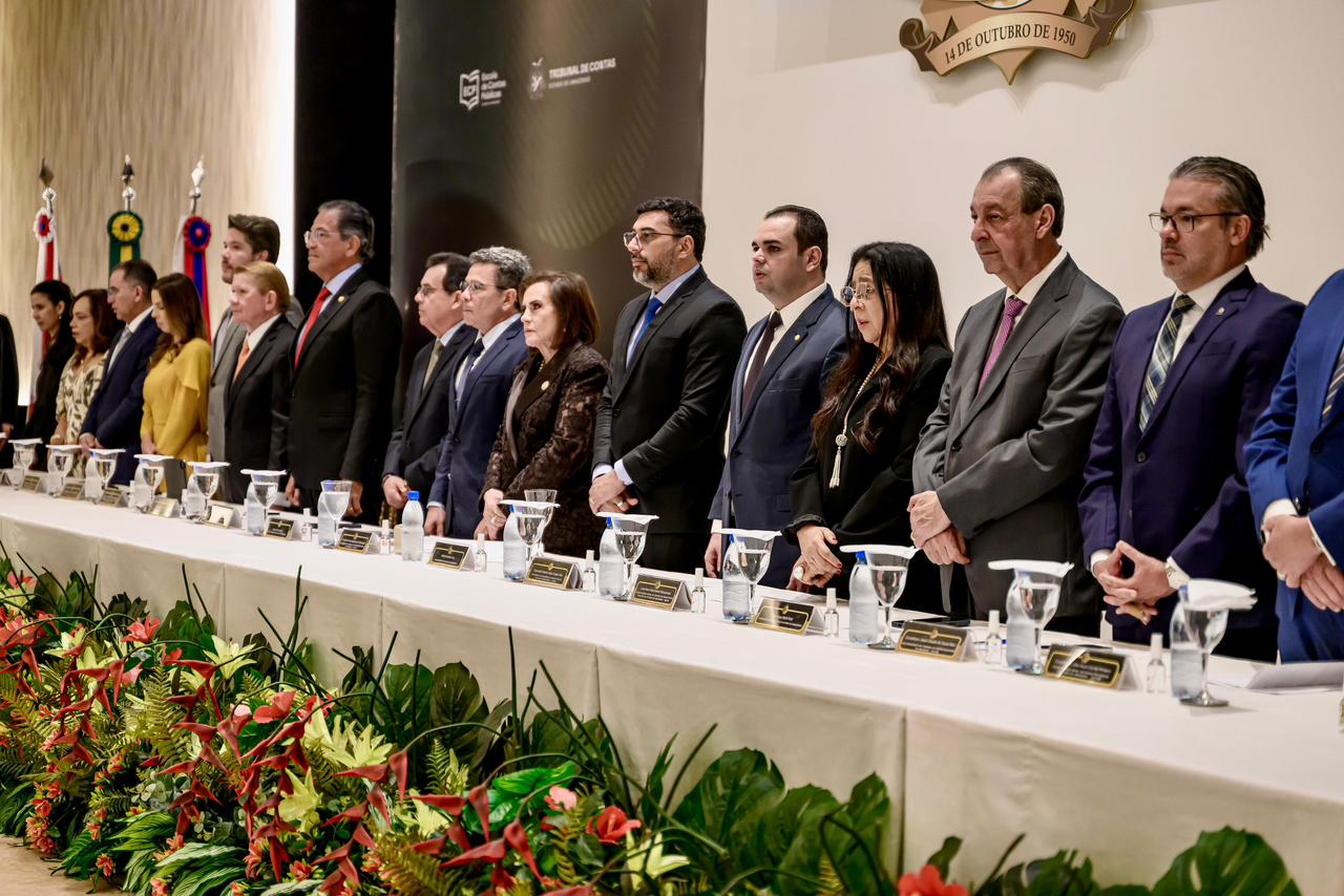 Roberto Cidade destaca união das instituições pela educação, na abertura do ano letivo da Escola de Contas do TCE-AM