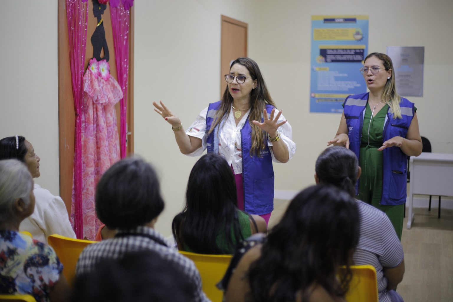 Momento de acolhimento e lazer às mulheres acompanhadas pelo Centro Pop