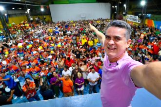 David Almeida reúne mais de mil lideranças na zona Leste e apresenta resultados da gestão