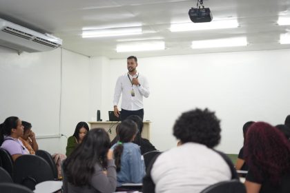 Cursos de ‘Criação de Websites’ e ‘Operador de Computador’