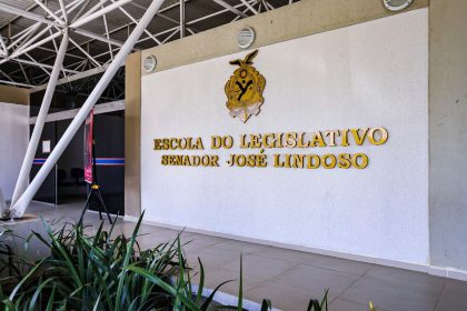 Aleam publica edital para credenciamento de novos instrutores e professores da Escola do Legislativo Senador José Lindoso