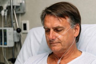 Bolsonaro tem permissão da PGR para ir pra prisão domiciliar. Só falta Moraes decidir