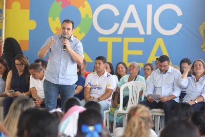 Na entrega de novo CAIC TEA, Roberto Cidade reforça compromisso com a causa do autismo no Amazonas