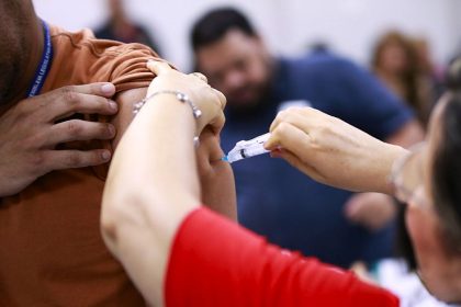 Assembleia Legislativa do Amazonas realiza campanha de vacinação com doses atualizadas contra Influenza