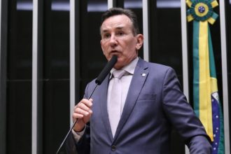 Deputado defende atualização dos limites para microempreendedores; ouça a entrevista