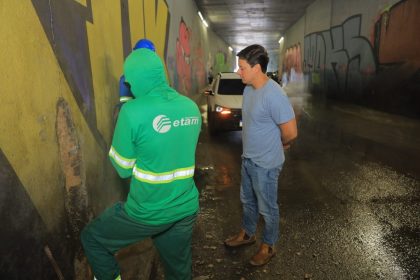 Prefeitura de Manaus reforça sistema de drenagem na trincheira do complexo Rei Pelé com vistoria técnica e atuação em plantão