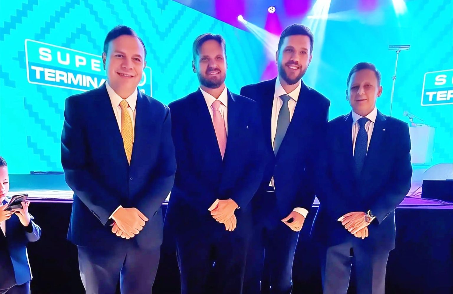 Adjuto Afonso destaca importância do Super Terminais para o desenvolvimento do Amazonas durante celebração dos 30 anos da empresa, em São Paulo