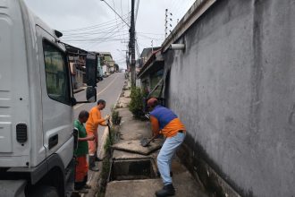 Prefeitura de Manaus intensifica manutenção de drenagem no bairro Flores e reforça prevenção a alagamentos durante feriado prolongado