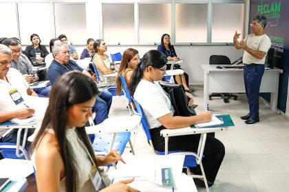 Aleam apresenta produção legislativa que fortalece o uso da Libras na sociedade