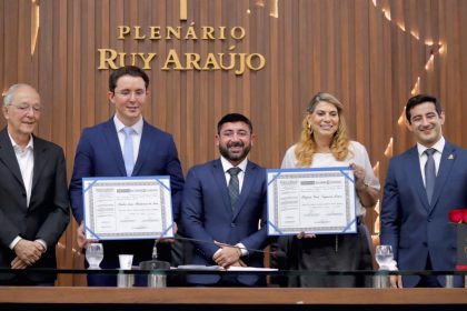 Aleam reconhece a atuação de André Sena e Regina Lemos no setor energético e concede Título de Cidadão do Amazonas