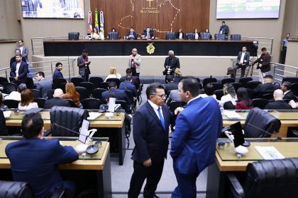 Assembleia Legislativa do Amazonas debate expansão de áreas industriais, Abril Laranja e melhorias nos exames de câncer de mama