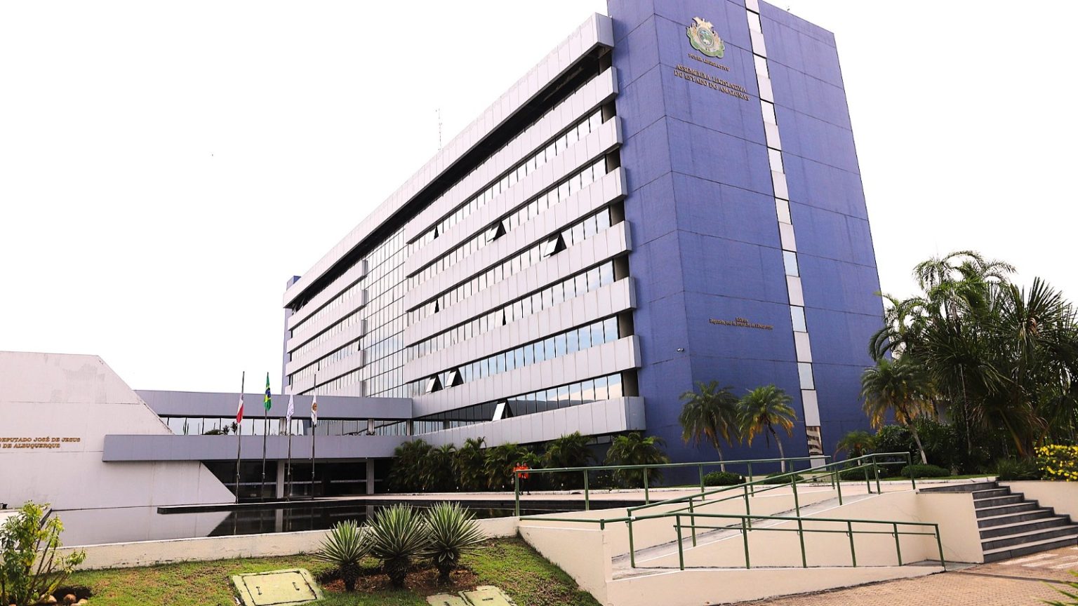 Assembleia Legislativa recebe candidaturas ao governo e Procuradoria-Geral dá continuidade ao processo eleitoral