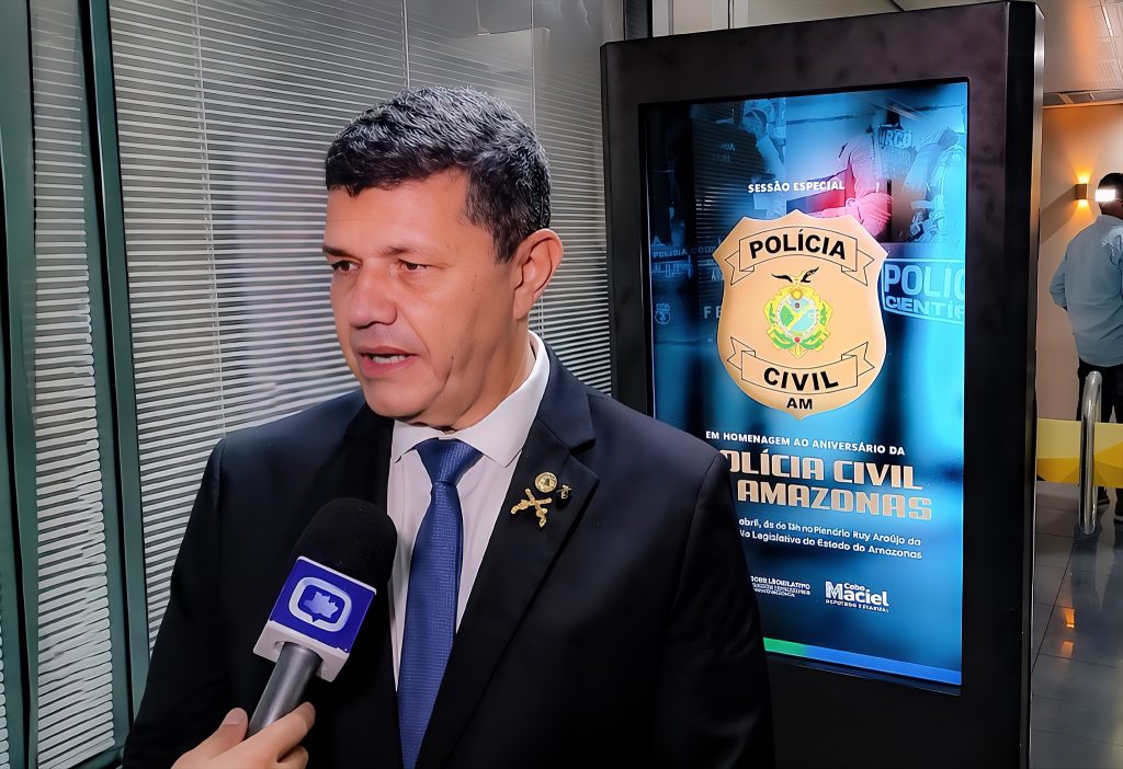Comandante Dan defende que regulamentação da Lei Orgânica da Polícia Civil e critica custódia de presos em delegacias no Amazonas