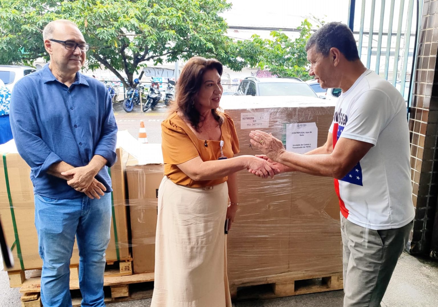 Comandante Dan presta contas em Tefé e reforça investimentos na saúde com entrega de equipamentos