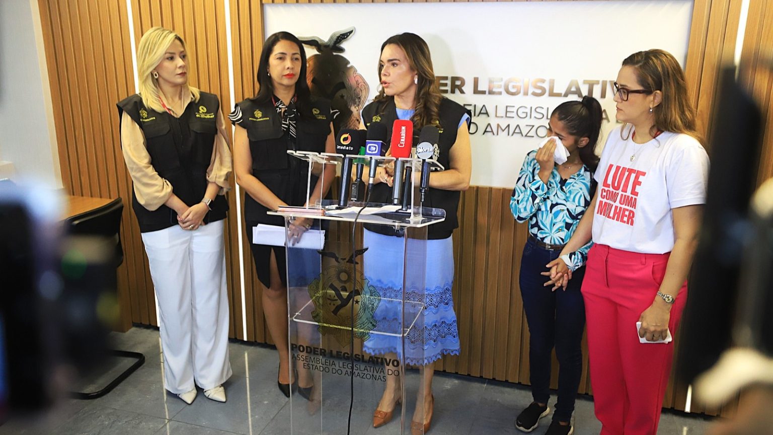 Deputada Alessandra Campelo denuncia coação de advogados e garante proteção à vítima de estupro, por meio da Procuradoria Especial da Mulher da Aleam