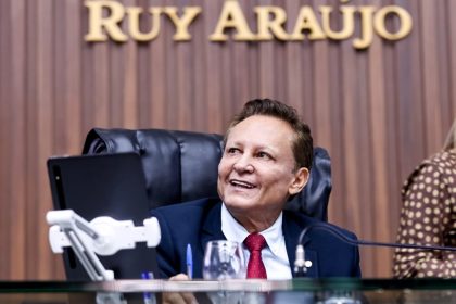 Deputado Adjuto Afonso comemora reajuste de auxílio para pessoas com sequelas da hanseníase