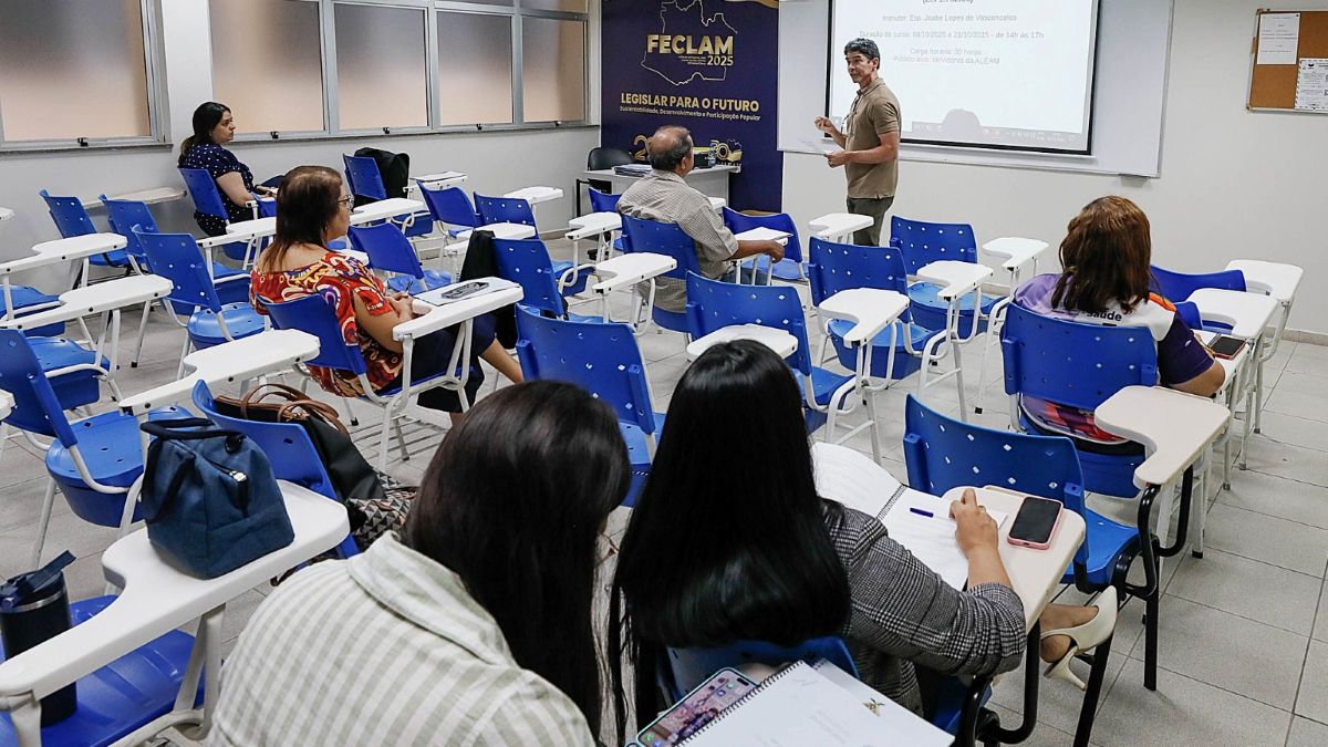 Escola do Legislativo da Aleam oferta cursos e oficinas voltados à capacitação de servidores em Abril