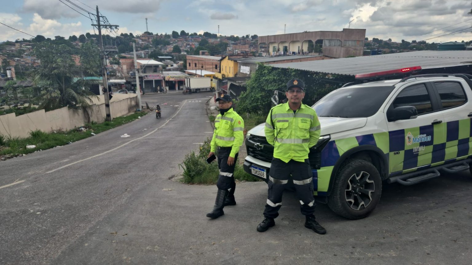 Fiscalização garante cumprimento de restrição a veículos pesados