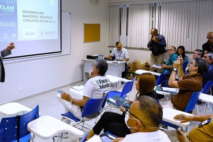 Inteligência Artificial e capacitação técnica no legislativo são temas de oficinas no primeiro dia do Feclam