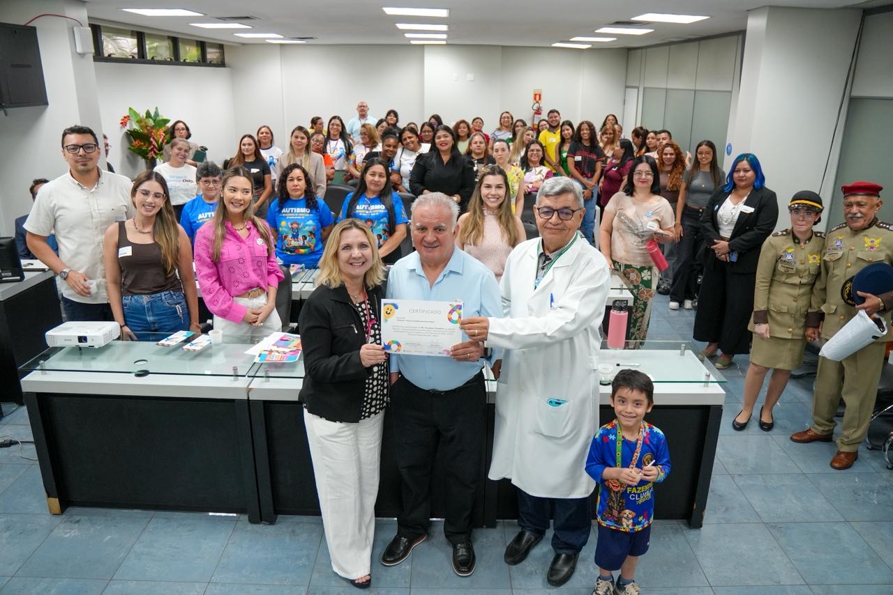 Mayra Dias promove palestra sobre autismo e reforça apoio às famílias no Abril Azul