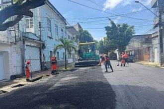 Prefeitura de Manaus intensifica recapeamento no Centro