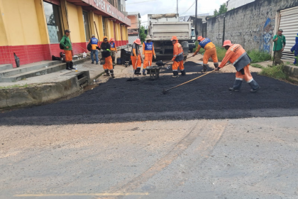 PMM intensifica serviços de recuperação viária no Cidade Nova