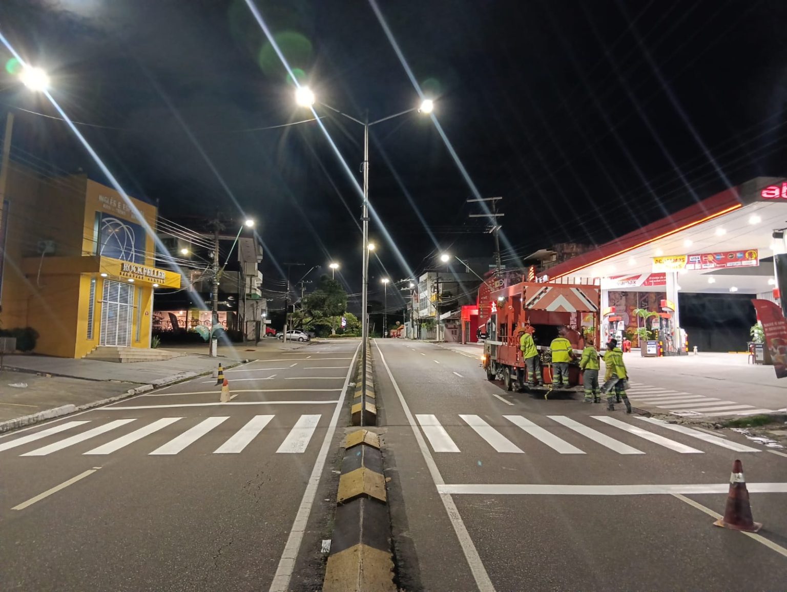 Prefeitura de Manaus reforça sinalização viária em polos