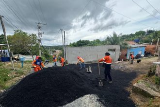 Prefeitura avança com pavimentação no Distrito Industrial 2