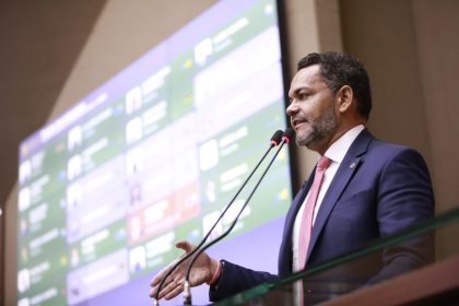 Rozenha alerta para risco de colapso econômico em Maués