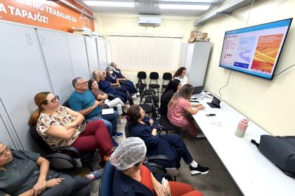 Maternidade Dr. Moura Tapajóz realiza sessão clínica sobre hemorragia pós-parto com novas diretrizes da OMS e Opas