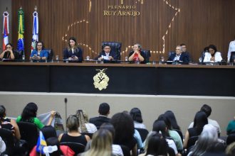 Sinésio articula projeto para instituir piso estadual dos assistentes sociais e estudo de impacto para implantação no serviço público