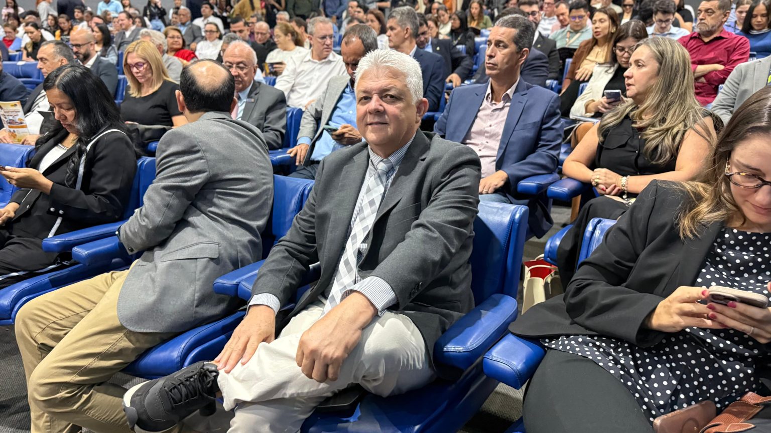 Prefeitura participa de reunião do Codam