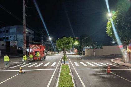 Sinalização viária em todas as zonas da cidade