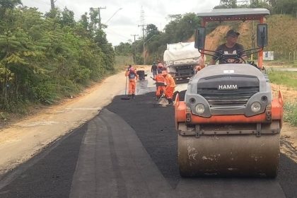 Recuperação asfáltica no bairro Distrito Industrial 2