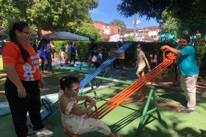 Prefeitura de Manaus promove programação inclusiva sobre autismo para 848 estudantes no Parque Cidade da Criança