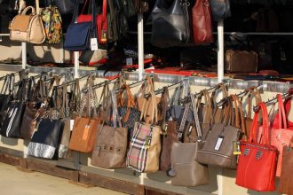 Comissão externa debate impactos econômicos da pirataria, falsificação e contrabando