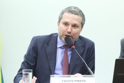 Projeto amplia para R$ 7 mil a dedução de gastos com educação no Imposto de Renda