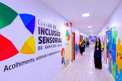 Centro de Inclusão Sensorial da Aleam realiza homenagem ao Dia das Mães com participação de crianças atendidas no espaço