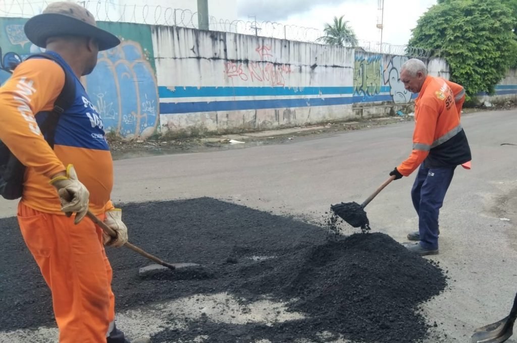Prefeitura de Manaus inicia manutenção asfáltica na avenida Alecrim e amplia obras na zona Leste