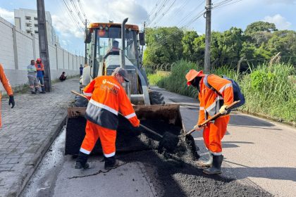 Prefeitura de Manaus intensifica manutenção asfáltica na rua Waldemar Jardim Maués e amplia segurança viária na Colônia Japonesa