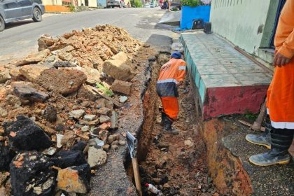 Prefeitura de Manaus intensifica obras de drenagem no bairro Compensa para recuperar sistema e reduzir alagamentos