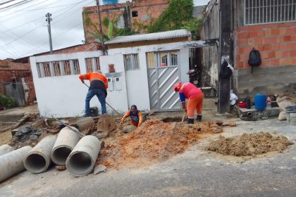 Prefeitura de Manaus moderniza rede de drenagem na rua do Igarapé, zona Leste, para prevenir danos causados por obstruções